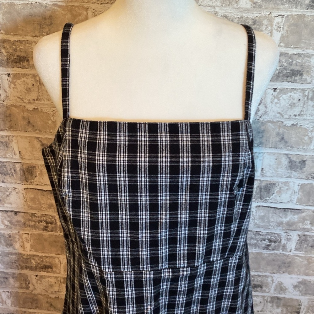 Hollister Black and White Plaid Midi Dress - Picture 4 of 14